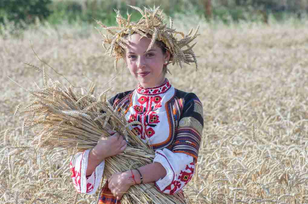 What do bulgarian people look like